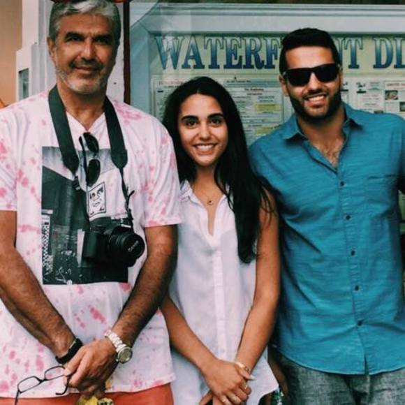 Meet your Posher, Danielle - Picture 1 of 1